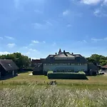 Nieuwland Hotel 3*