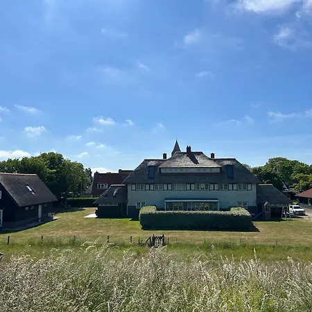 Nieuwland Hotel 3*