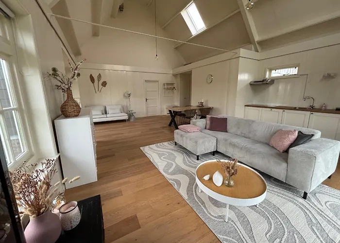 מלון Nieuwland דן אובר